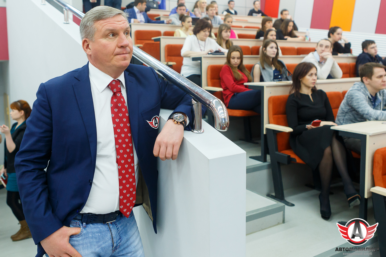27.11.2015 Визит президента КХЛ Дмитрия Чернышенко в Екатеринбург