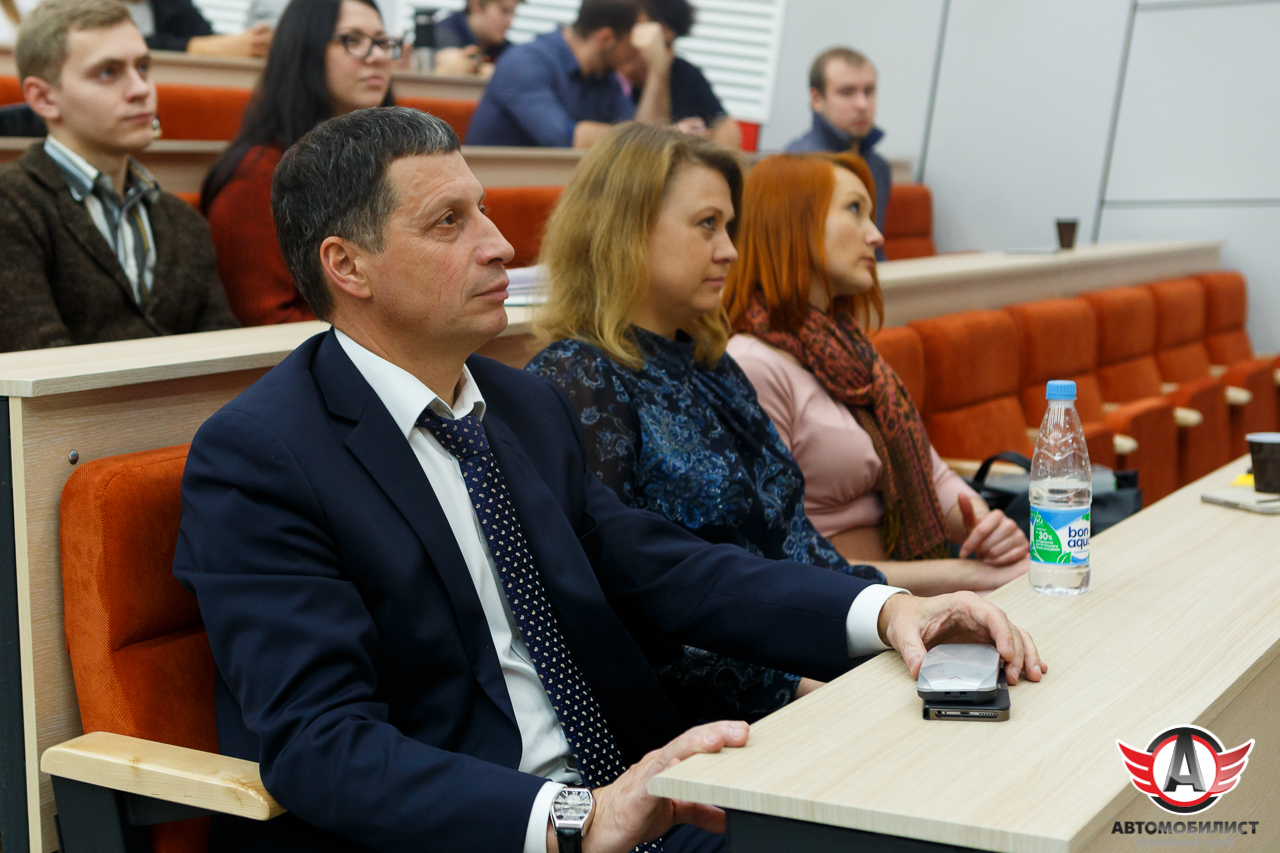 27.11.2015 Визит президента КХЛ Дмитрия Чернышенко в Екатеринбург