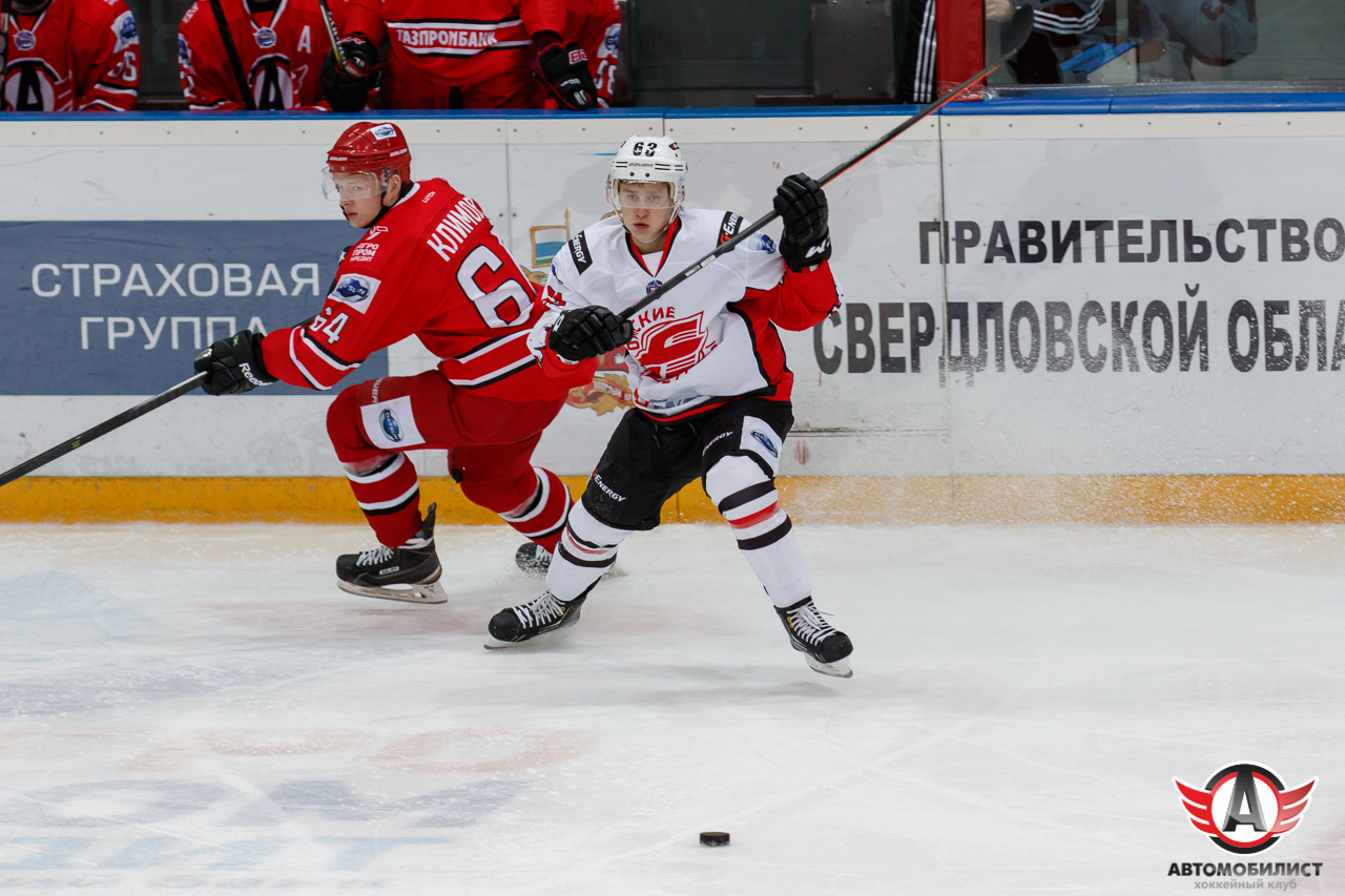 15.10.2015 Авто - Омские Ястребы