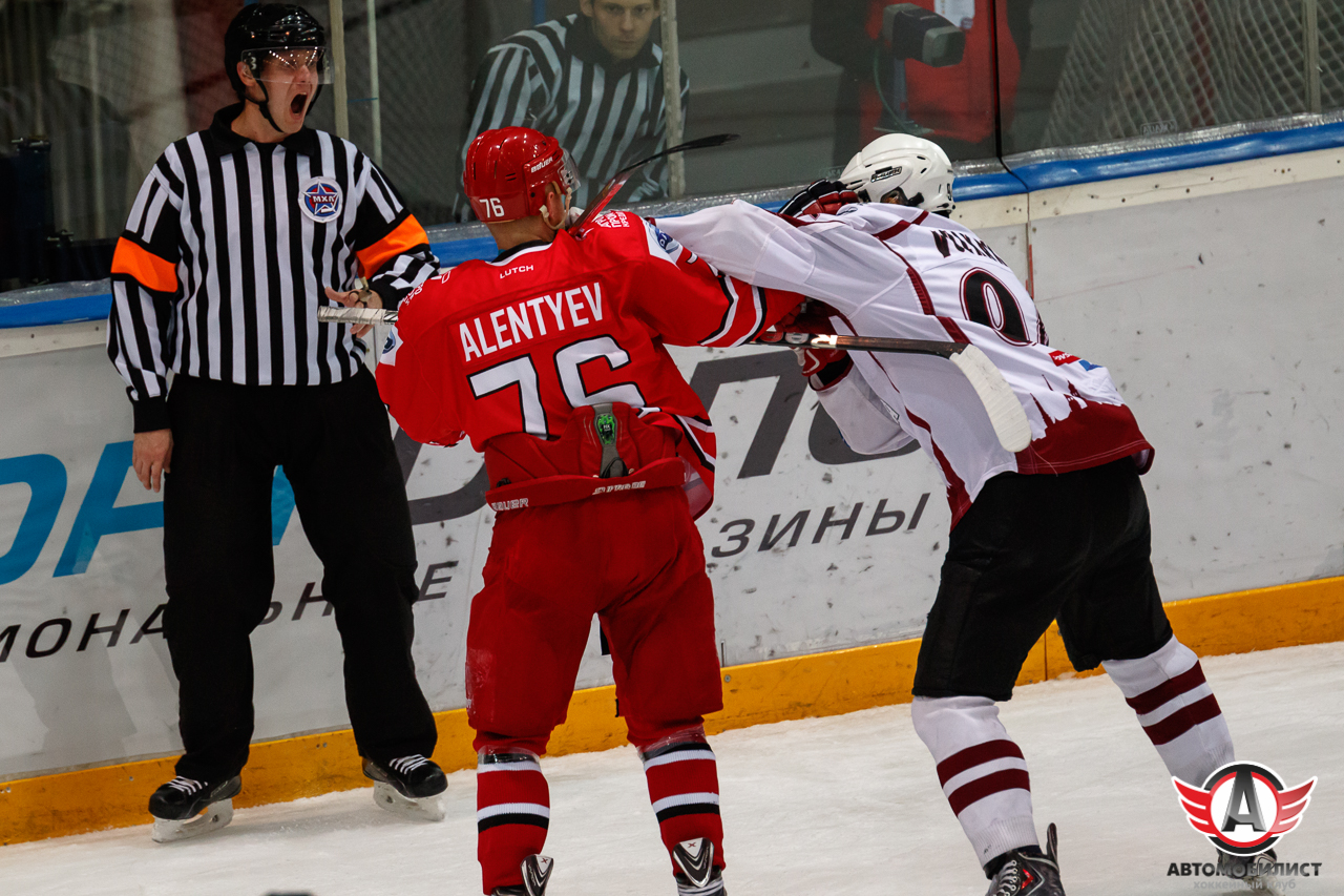 24.08.2015 Кубок мира: Авто - ХК Рига