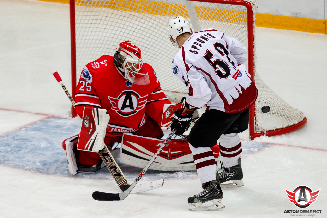 24.08.2015 Кубок мира: Авто - ХК Рига