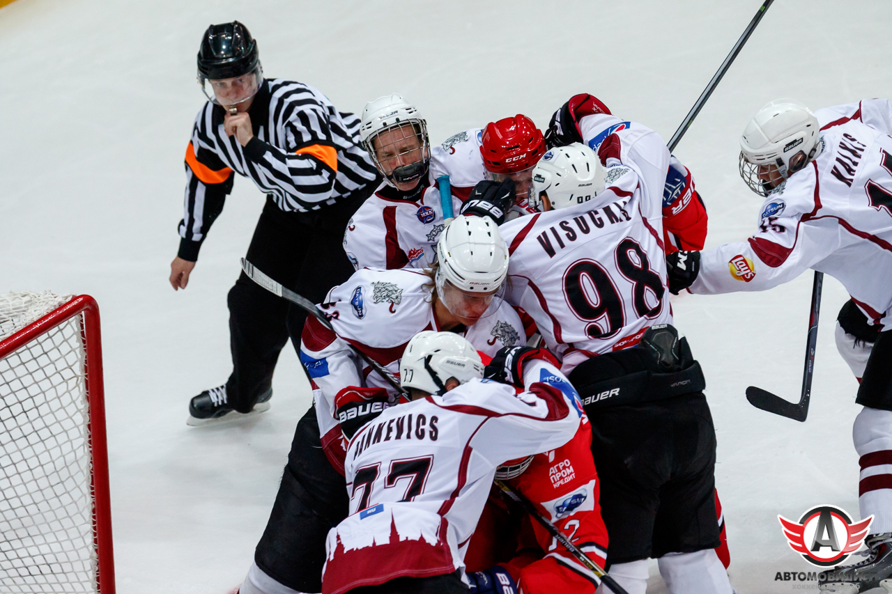 24.08.2015 Кубок мира: Авто - ХК Рига