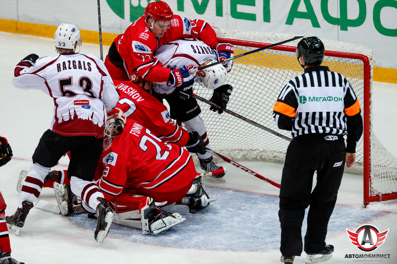 24.08.2015 Кубок мира: Авто - ХК Рига