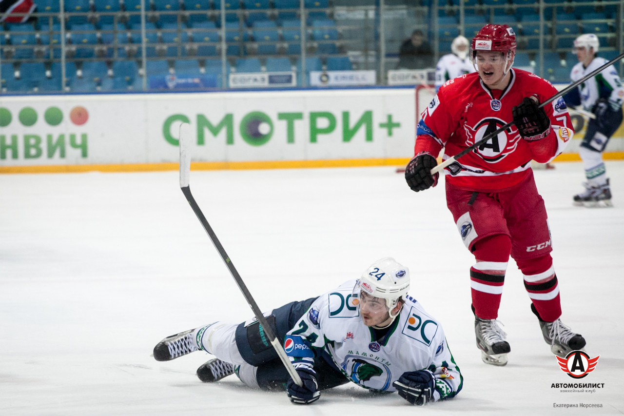 02.03.2015 Авто - Мамонты Югры, 3:0