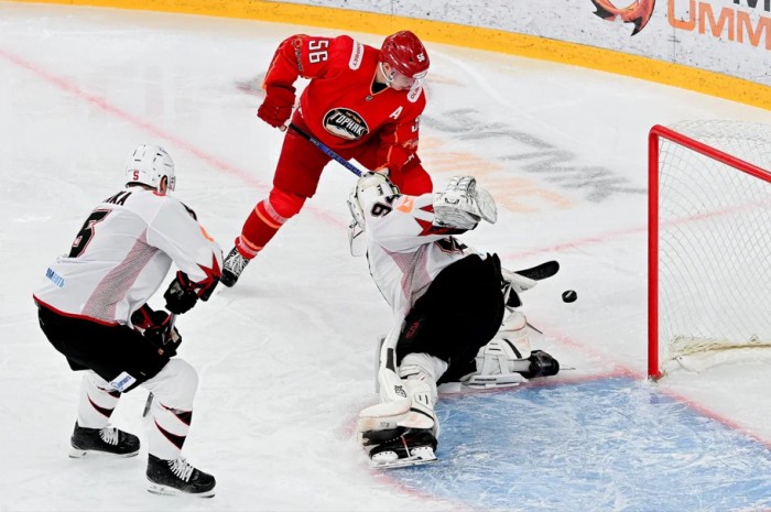 Фарм-клуб завершил домашнюю серию встречей с «Омскими Крыльями»