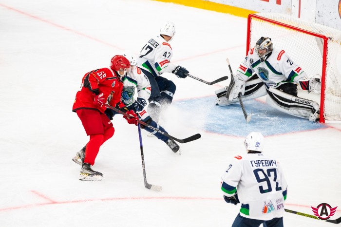 Хоккеисты «Горняка-УГМК» провели два предсезонных матча против «Югры»