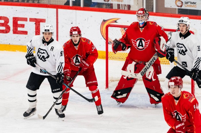 Хоккеисты «Авто» одержали «сухую» победу над «Белыми Медведями»!