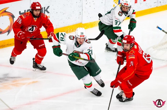 Молодёжка уступила «Ирбису» в овертайме