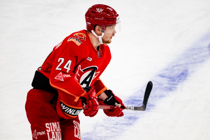 Максим Денежкин: «Иду от игры к игре и стараюсь помогать команде»