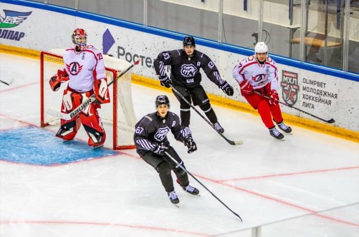 Хоккеисты «Авто» завершили выступление на Кубке имени Родиона Амирова