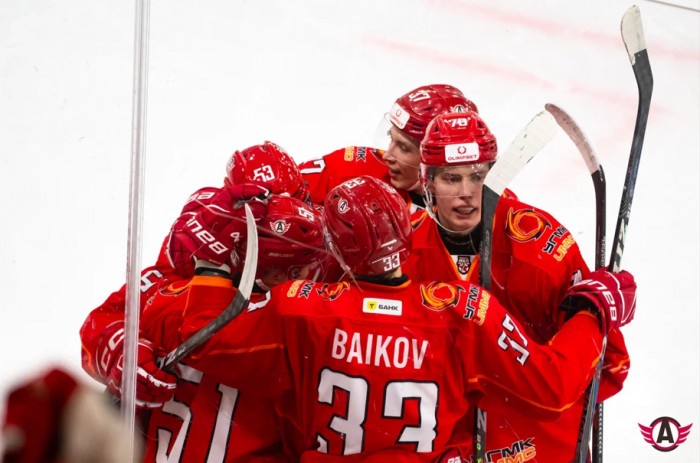 «Сухая» победа хоккеистов «Авто»!