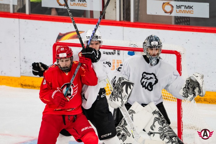 Молодёжка уступила «Белым Медведям» в первом домашнем матче
