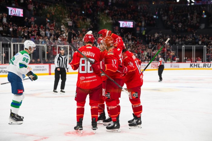 «Автомобилист» одерживает уверенную победу в первом домашнем матче!