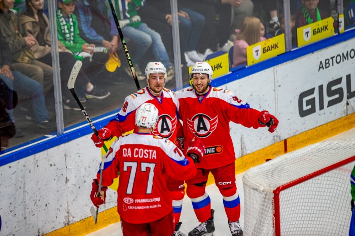 «Сухарь» Аликина, дубль Буше и шайба Горбунова – «Автомобилист» крупно победил в Уфе