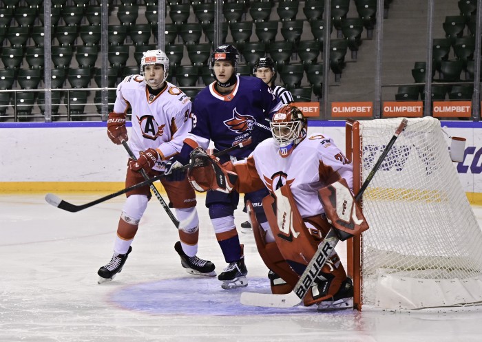 Хоккеисты «Авто» разгромили «Красноярских Рысей»!