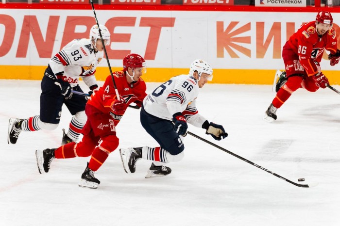 Уступаем «Металлургу» в упорном матче