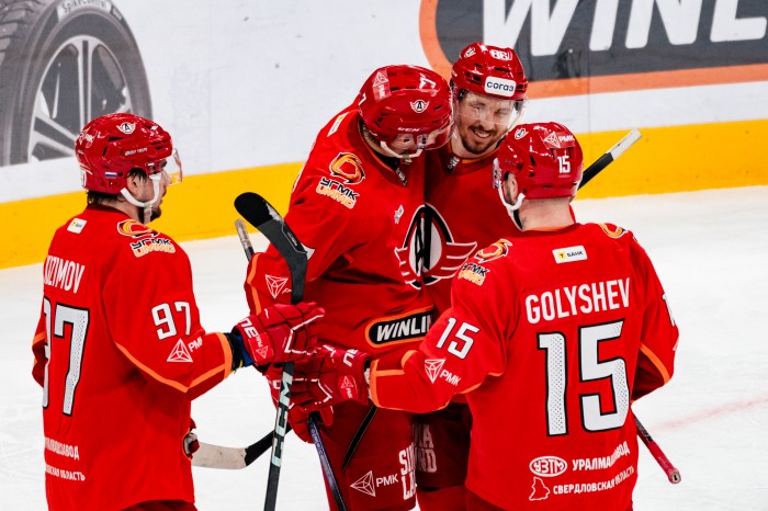 «Автомобилист» уверенно переиграл дома «Северсталь» и одержал пятисотую победу в КХЛ!