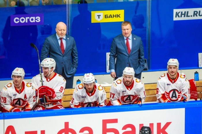 Николай Заварухин: «То, что у нас не получилось, нивелировалось игрой в обороне, ловлей шайбы на себя»